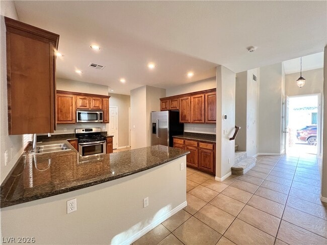 Building Photo - 6164 Bridgeport Hills Ave