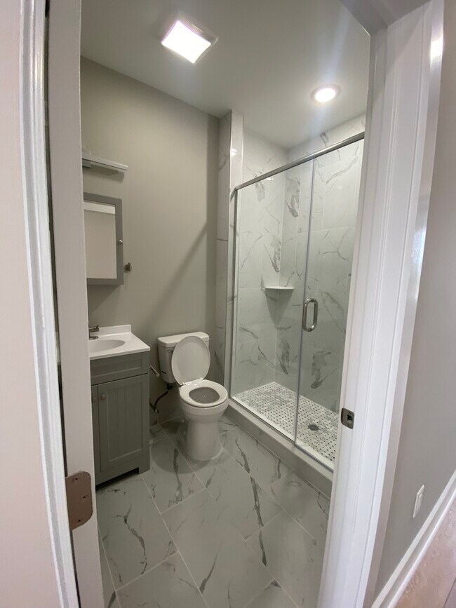 Building Photo - 1934 S Norwood St