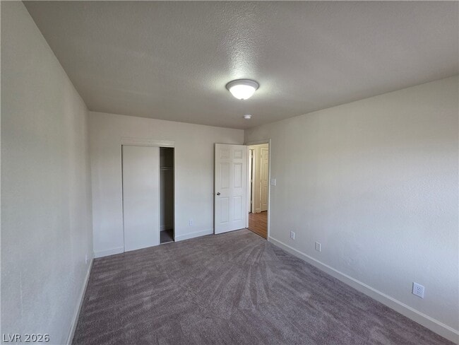 Building Photo - 1590 Mustang Dr