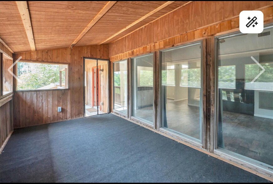 Building Photo - 1503 Wimbledon Dr
