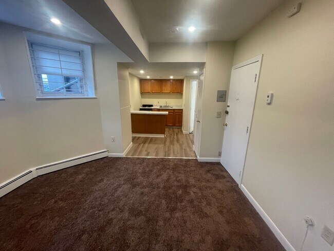 Building Photo - Now Or May 1 PACKARDS CORNER  No fee Heat Hw inc Students Ok Best Location in Allston