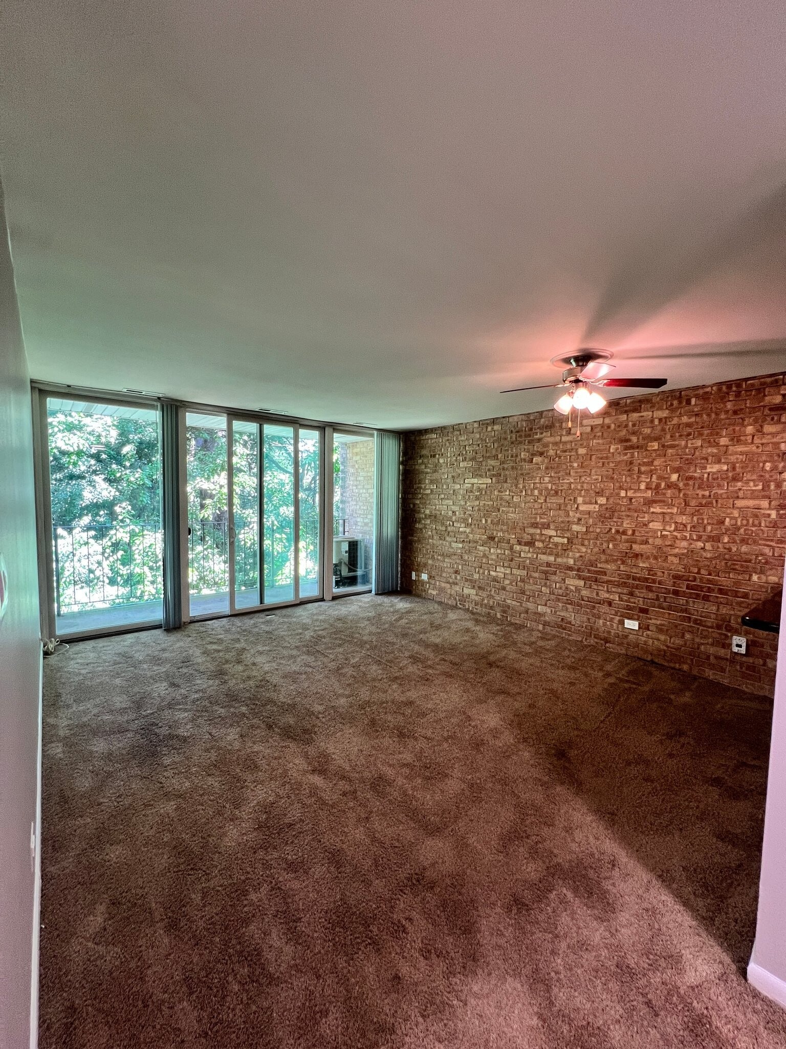 Building Photo - 5750 Abbey Dr