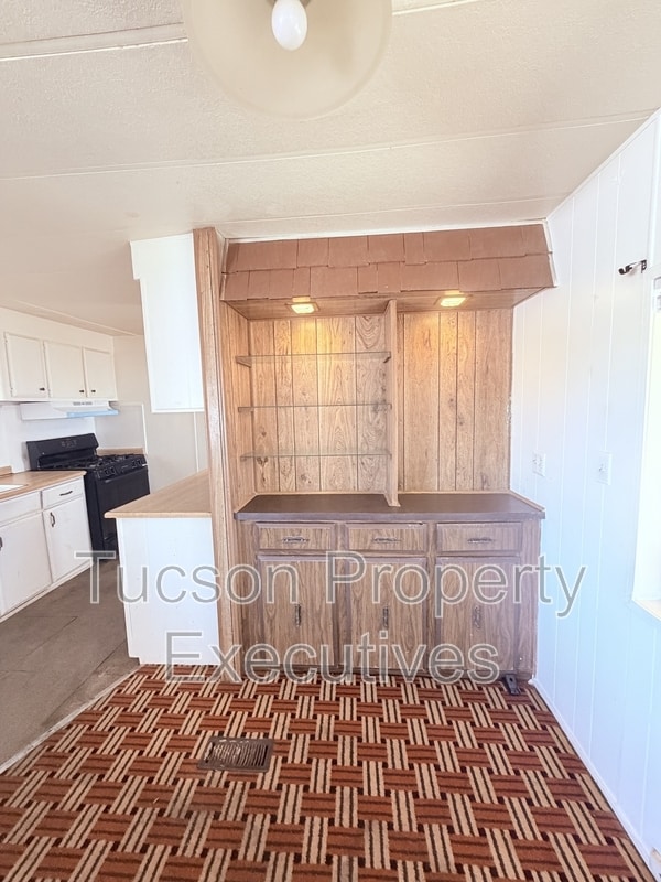 Building Photo - 4580 E Rex St