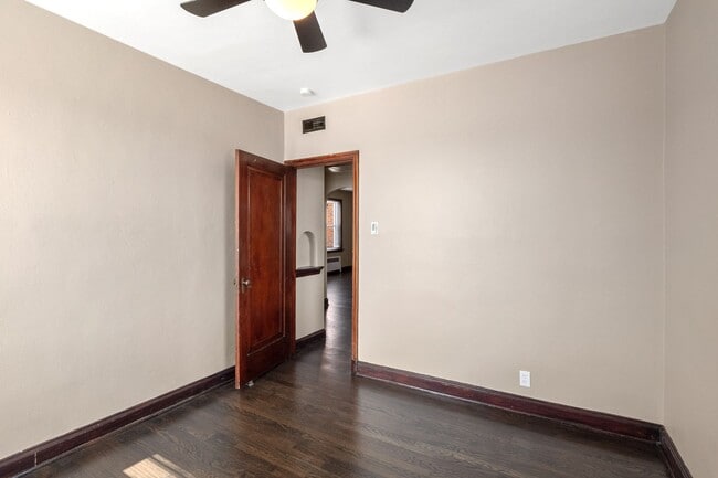 Building Photo - 5747 Chippewa St