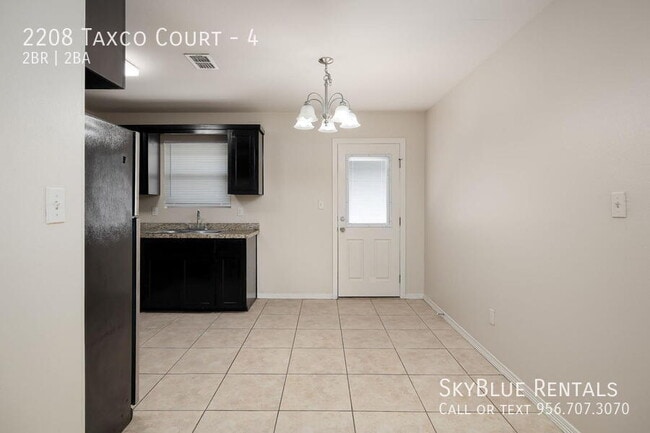 Building Photo - 2208 Taxco Ct