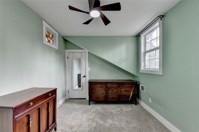Building Photo - 309 S Columbia Dr