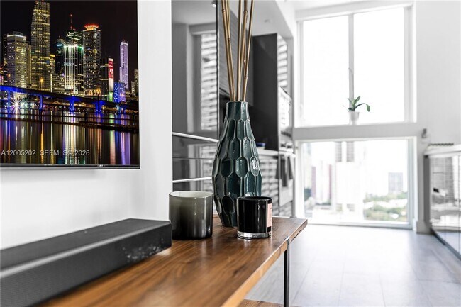 Building Photo - 1080 Brickell Ave