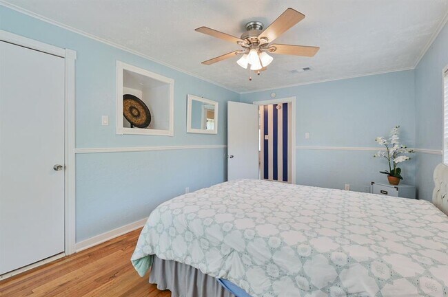 Building Photo - 809 S Coulter Dr