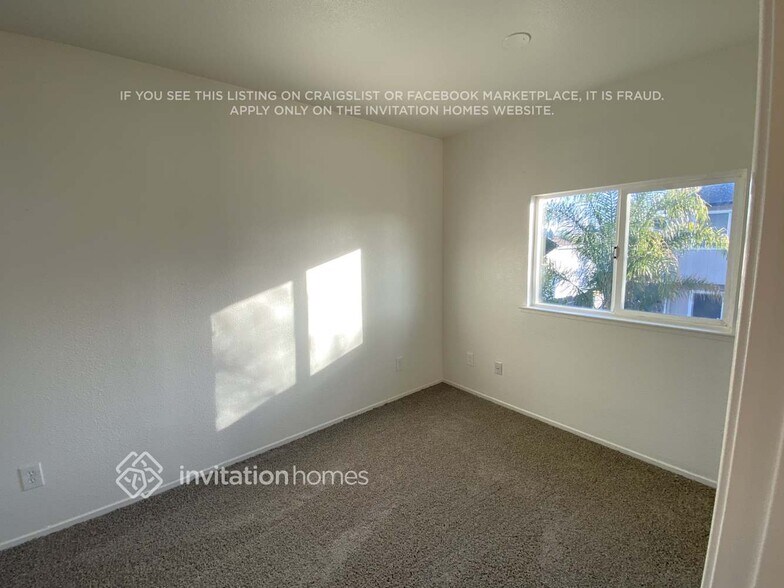 Building Photo - 907 Whitney Ave