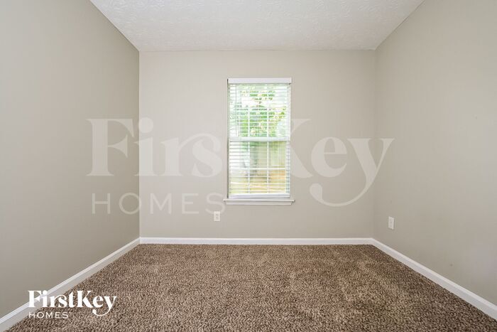 Building Photo - 104 Waters Edge Dr