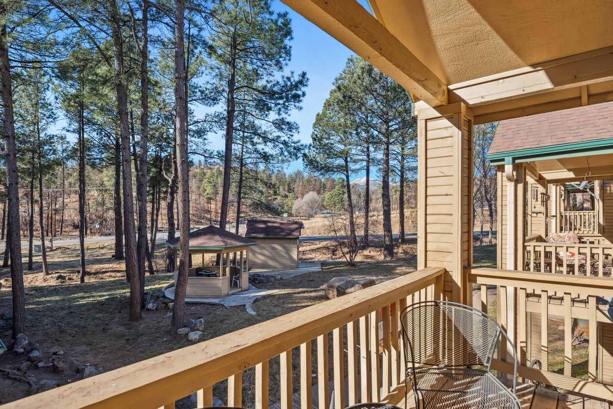 Building Photo - 1230 Mechem Dr