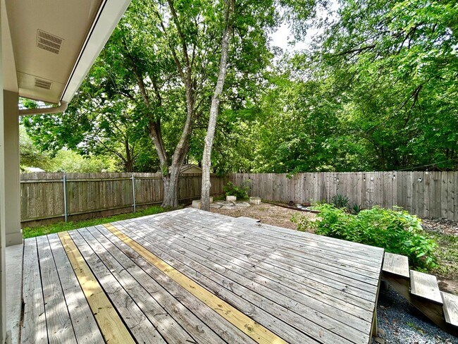 Building Photo - 13012 Kenswick Dr