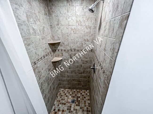 Building Photo - 14416 Black Horse Ct