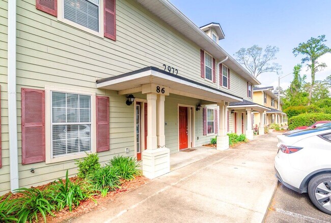 Primary Photo - 2972 SW 35th Pl