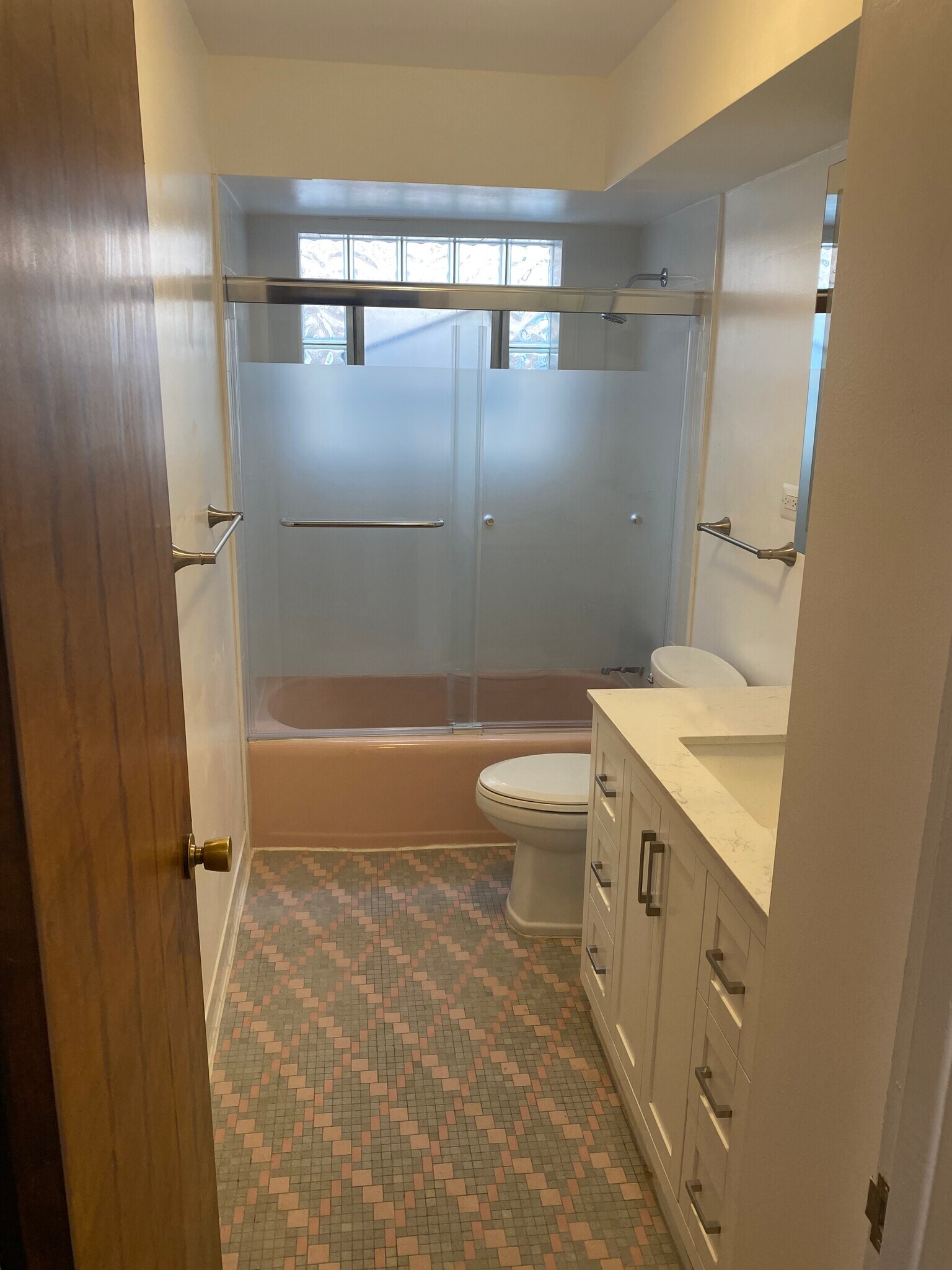 Building Photo - 6542 N Mozart St