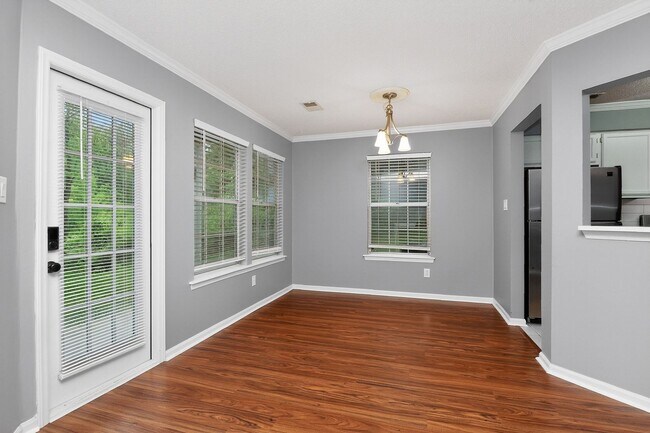 Building Photo - Amazingly and rarely available home that is literally on the greenway.