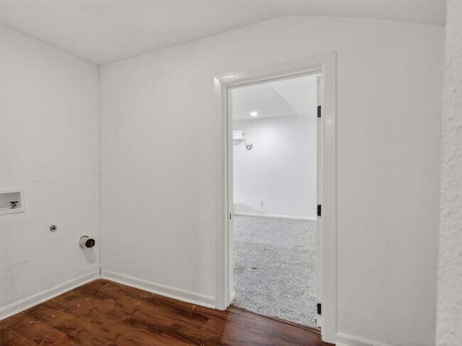 Building Photo - 11515 Iberia Dr