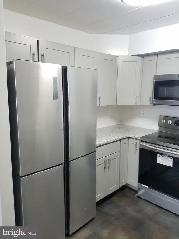 Building Photo - 2300-UNIT-2300-U105 Riddle Ave
