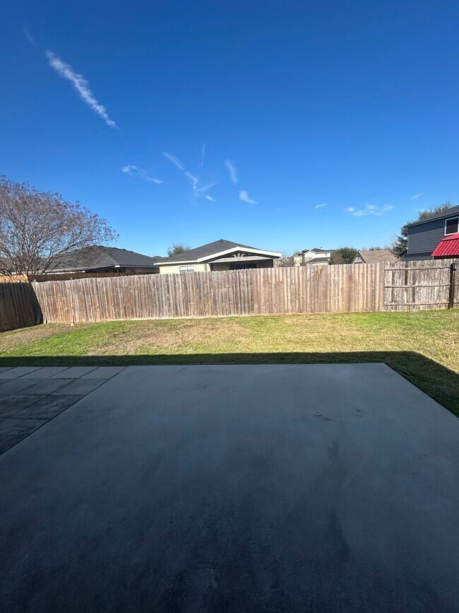 Building Photo - 216 Pullman Pl Blvd