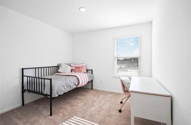 Building Photo - 6918 Telean St