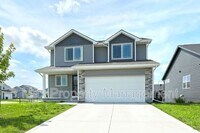 Building Photo - 1255 NW Pne Blf Cir