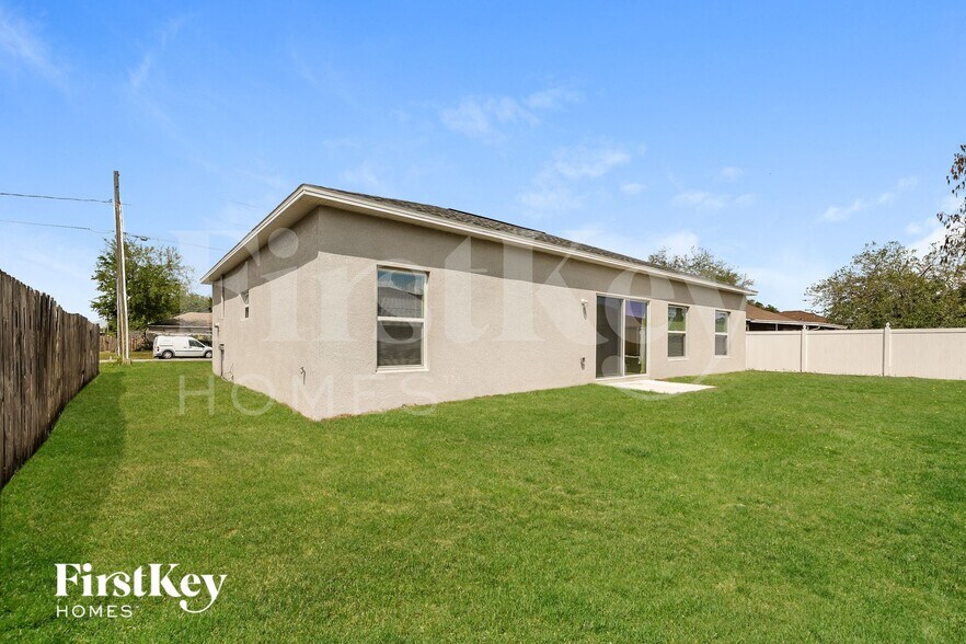 Building Photo - 535 Cardinal Way