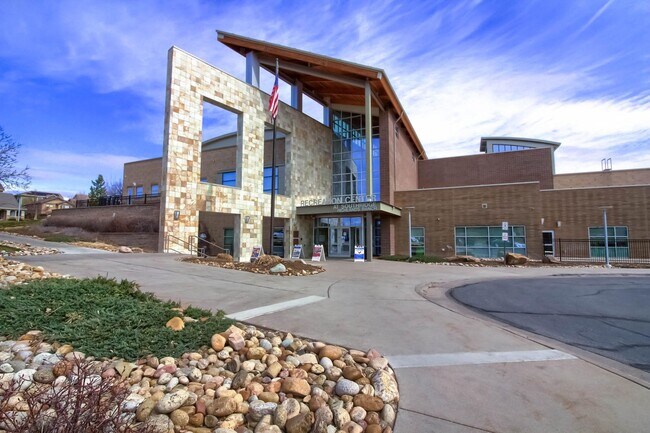 Building Photo - Highlands Ranch Spacious 3 bed 2.5 bath