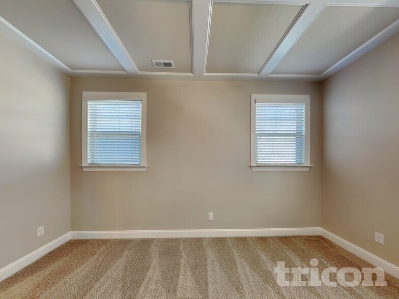 Building Photo - 10403 Drake Hill Dr