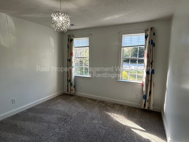 Building Photo - 3421 Kistler Ct