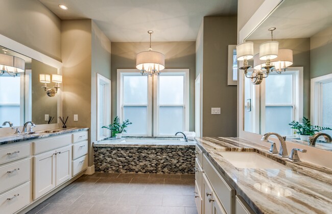 Building Photo - LUXURY ALAMO HEIGHTS 4-BEDROOM BY DABNEY HOMES