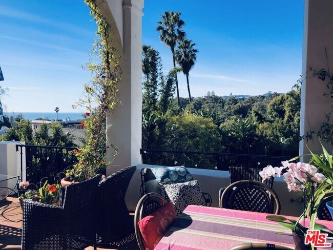 Building Photo - 242 Mabery Rd