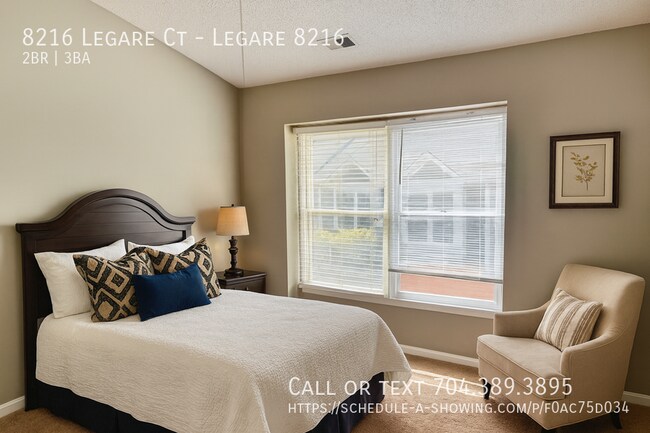 Building Photo - 8216 Legare Ct