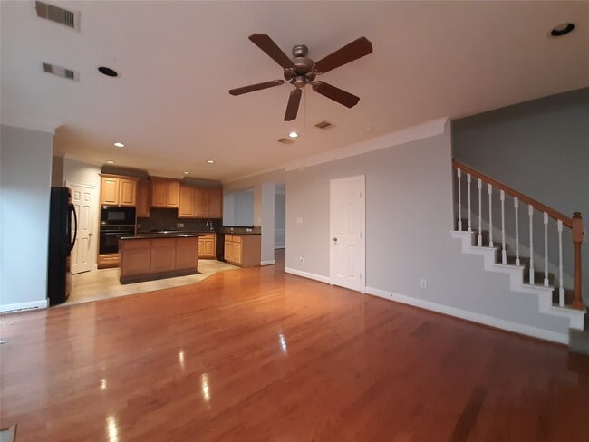 Building Photo - 2945 Sandcastle Ln