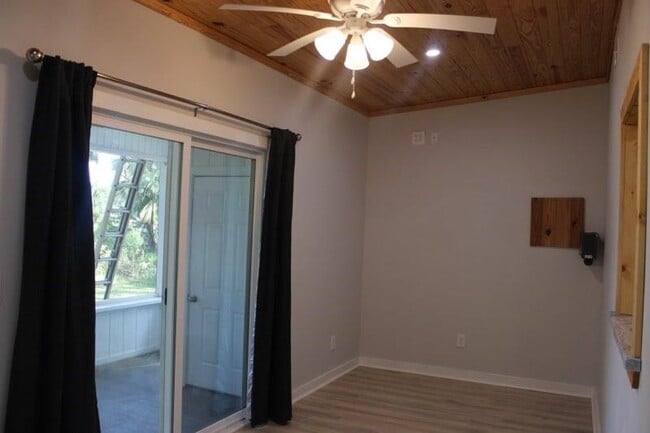 Building Photo - 1190 Patterson Rd