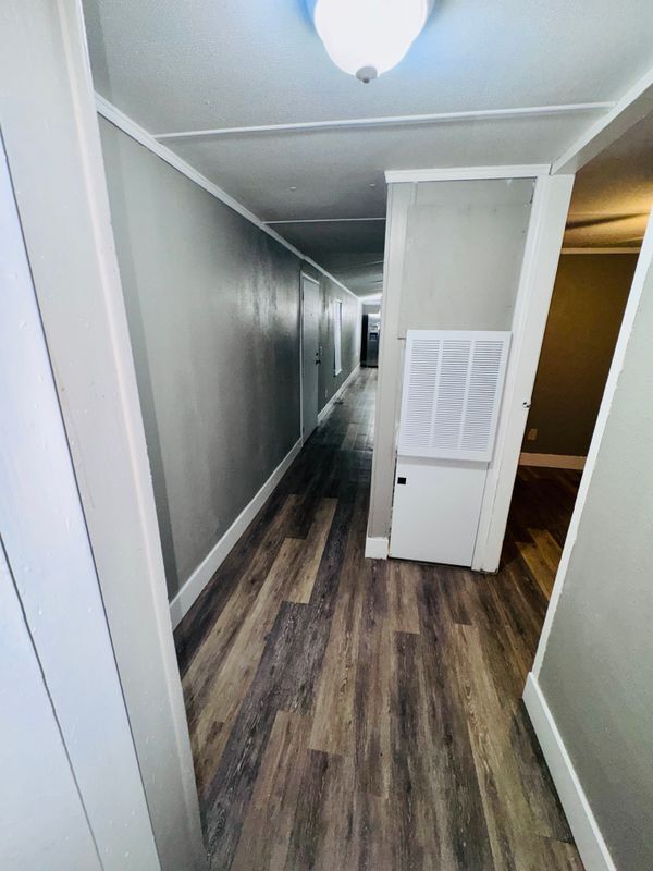Building Photo - 15637 Sims Ln