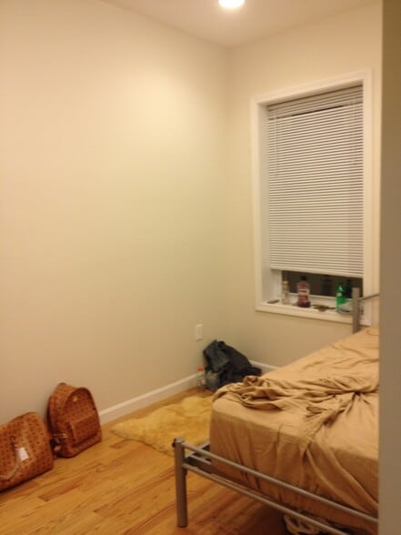 Building Photo - 10 Moreland St