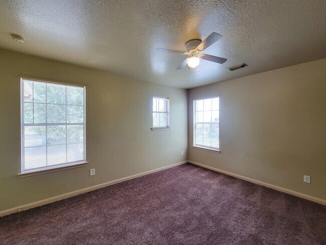 Building Photo - 21807 Aspen Mist Ln
