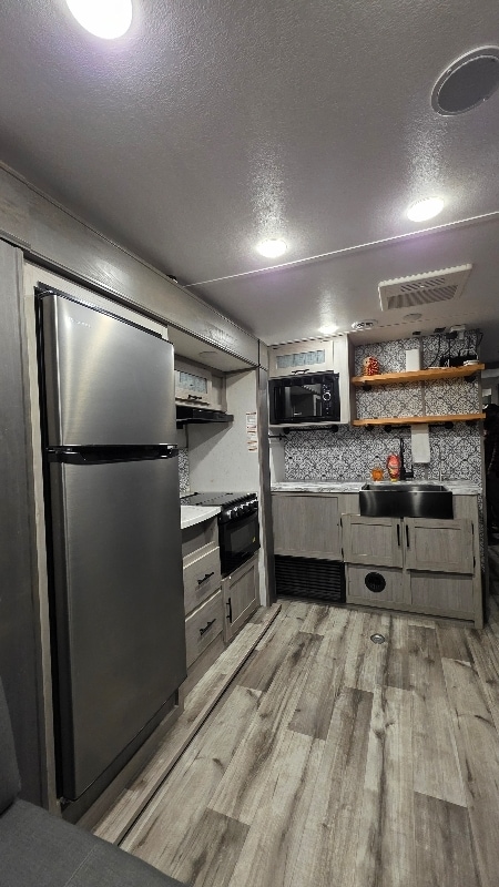 Building Photo - 6835 Purvis Ln