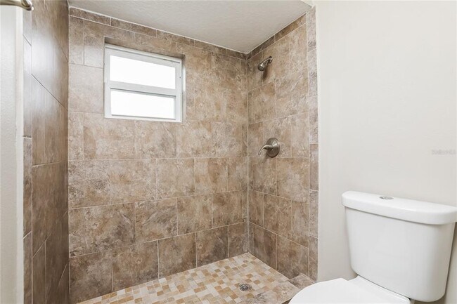 Building Photo - 549 Antelope Dr