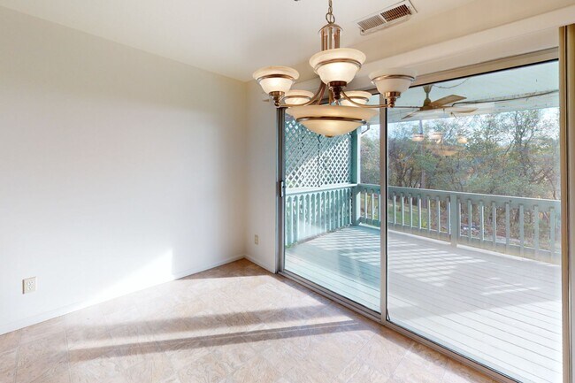Building Photo - 61 Wattles Way