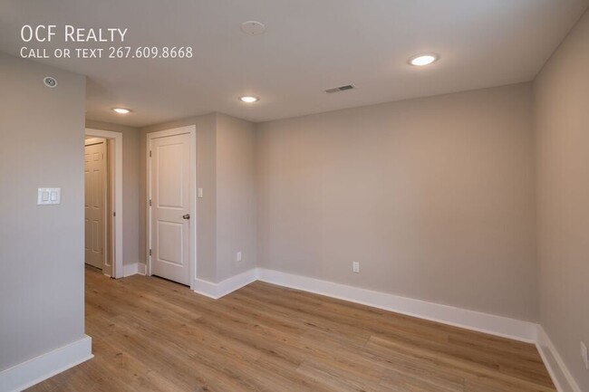 Building Photo - Two Bed Brewerytown Apartment