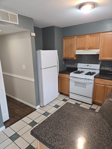 Building Photo - 346 E Rimini Ct