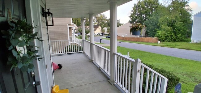 Building Photo - 113 Bay Front Dr