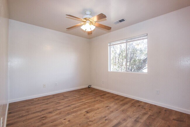 Building Photo - 4601 N Agua Fria Dr