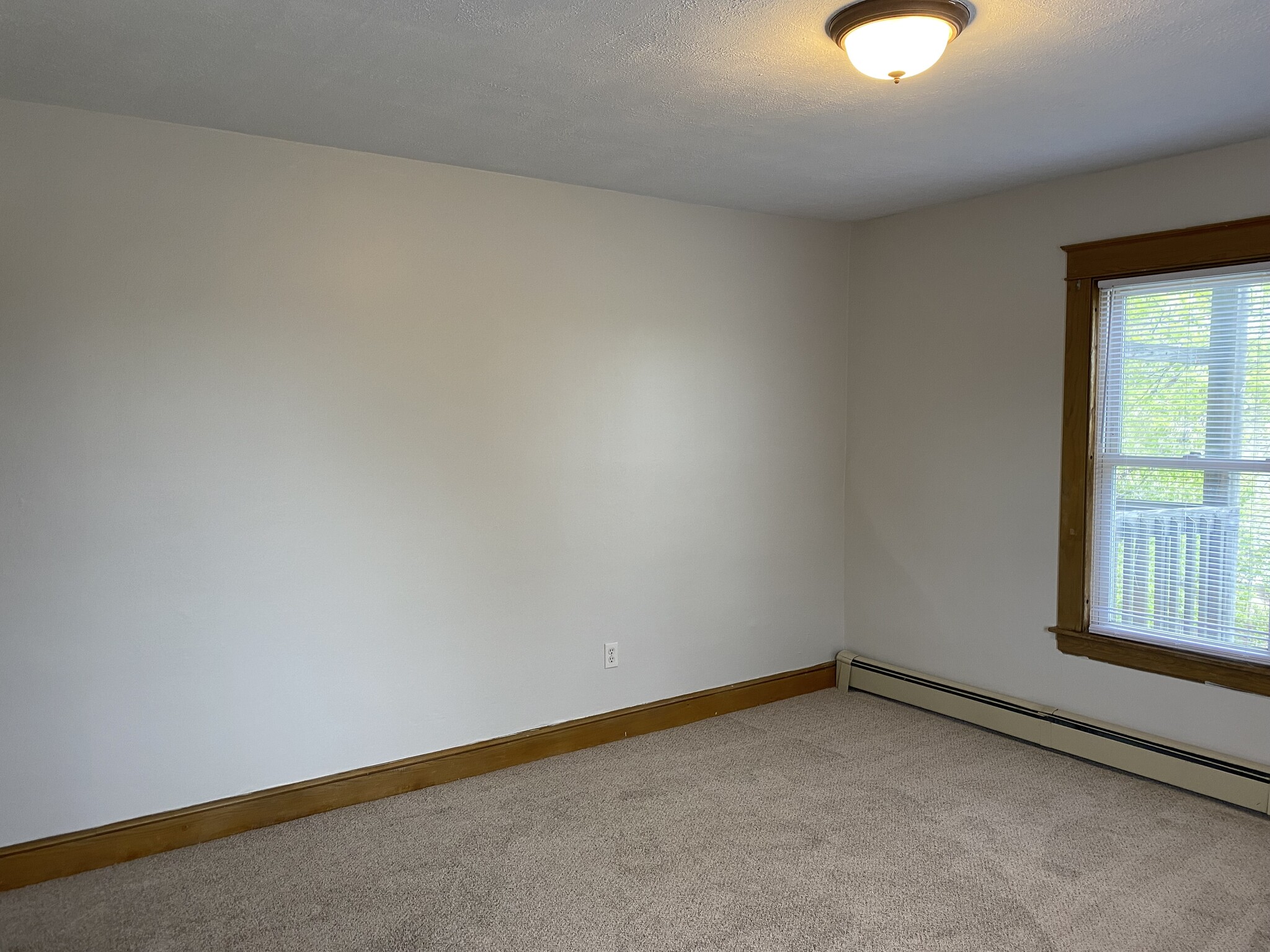 Building Photo - 181 Webber Ave