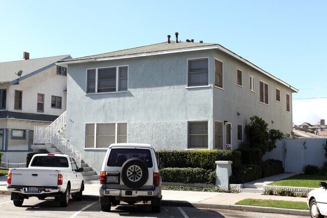 Building Photo - 525 Chestnut Ave
