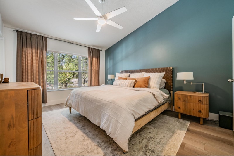 Building Photo - 8434 Sandy Beach St