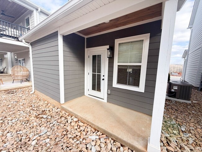 Building Photo - Modern 3-Bedroom Home with Pool and Pickleball Court at Highbury