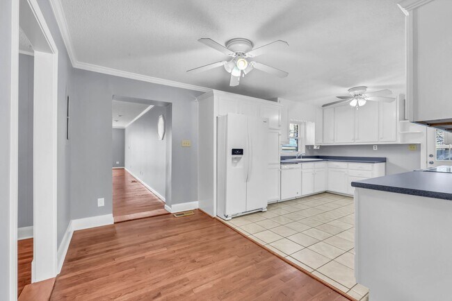 Building Photo - 2457 Antioch Church Rd