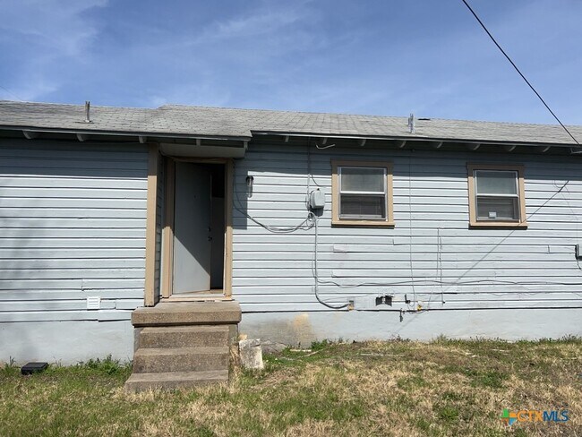 Building Photo - 1206 Culp Ave